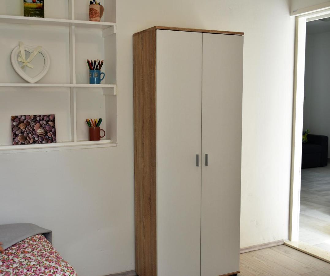 Apartment Meryl Mravince Exterior foto