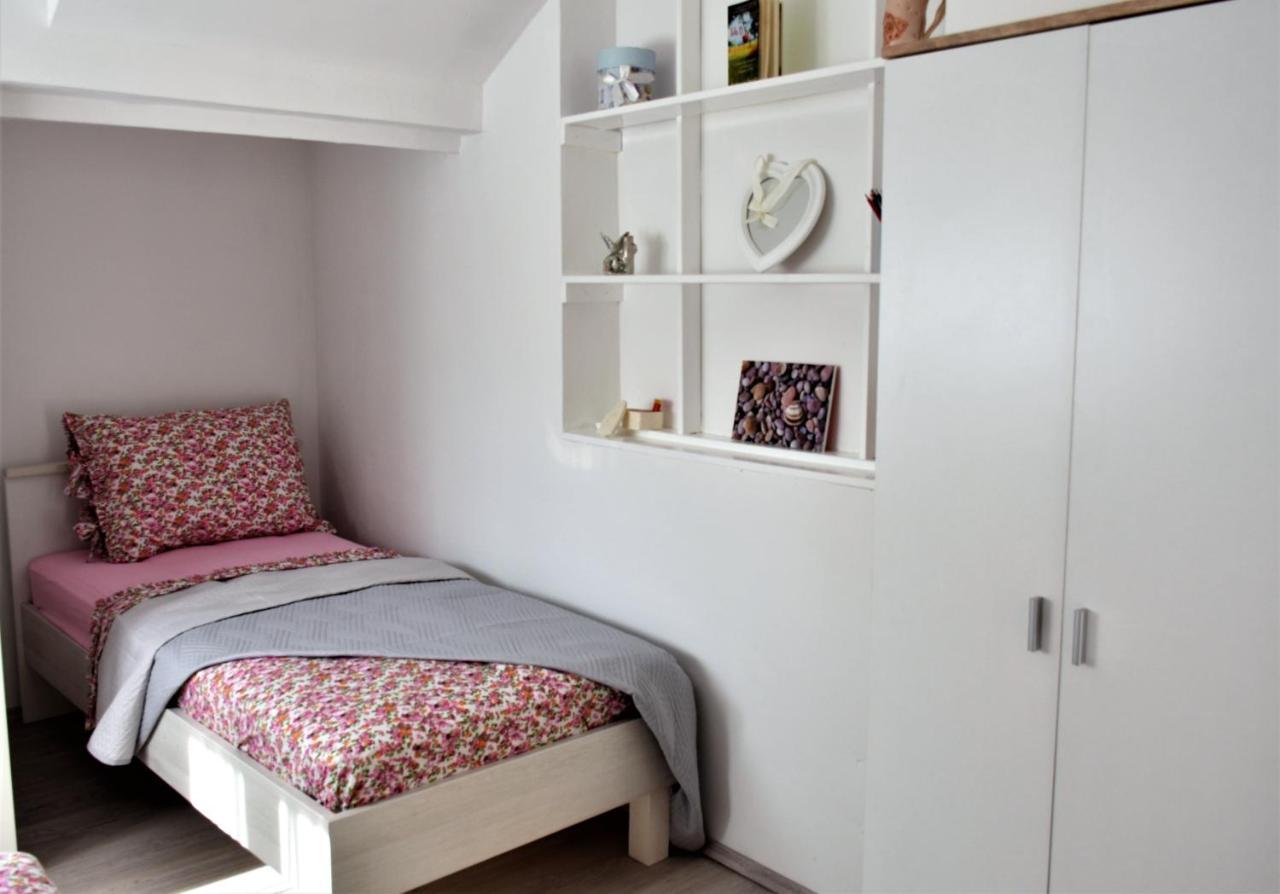 Apartment Meryl Mravince Exterior foto